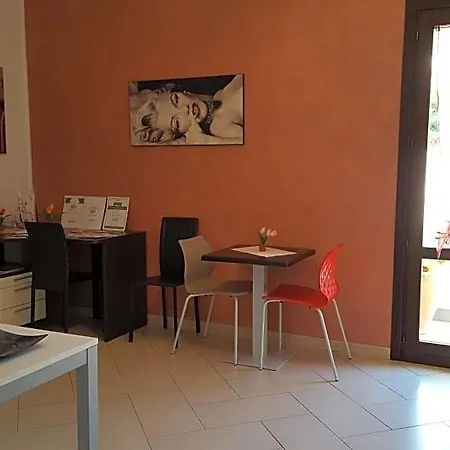 La Chiocciola 3* كاستيلوزو